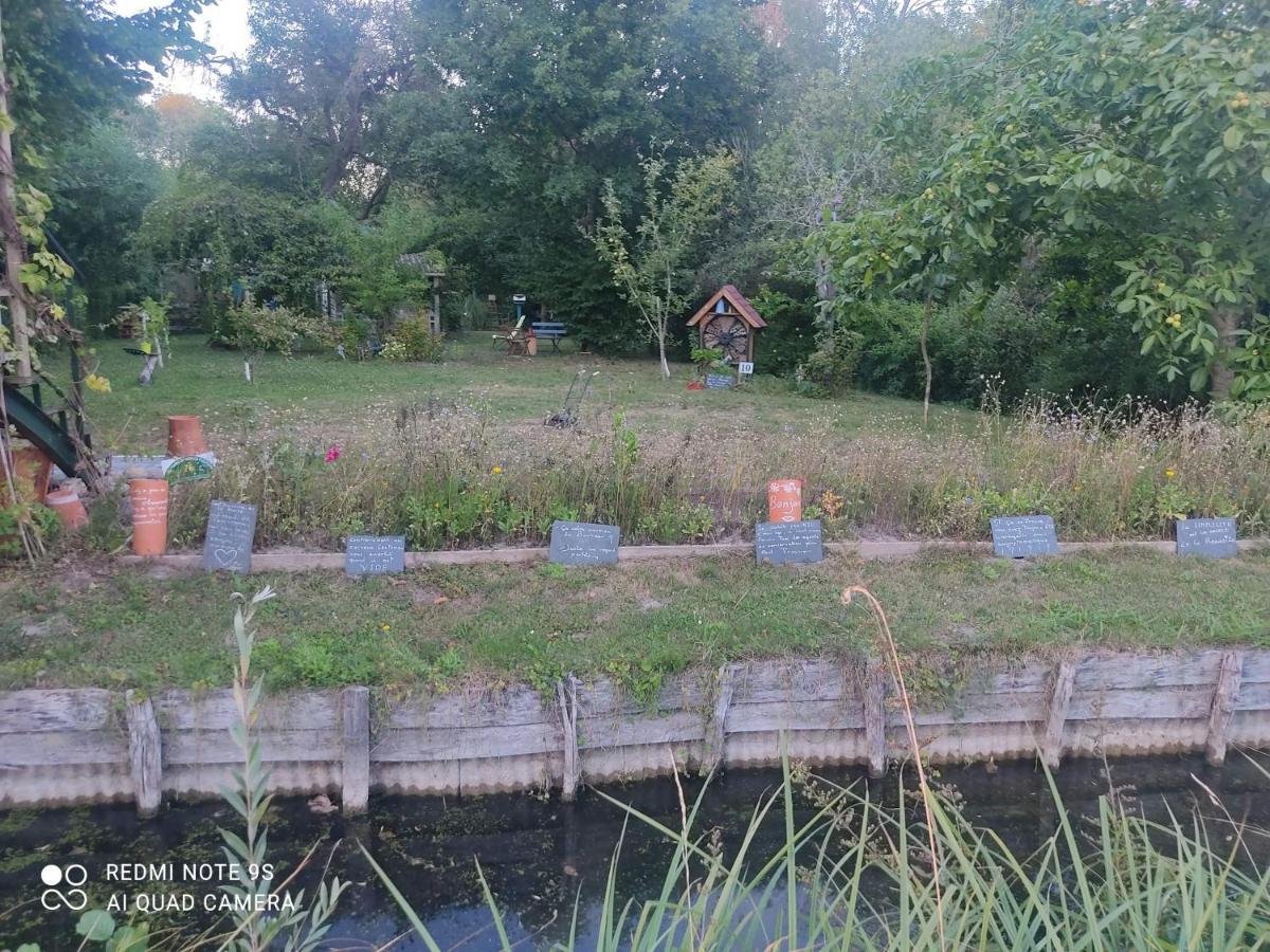 Le Cocon Des Hortillonnages D'Amiens Camon  Экстерьер фото